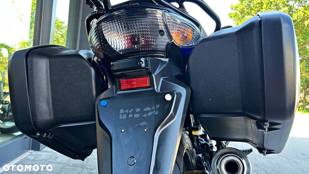 Honda CBF - 15