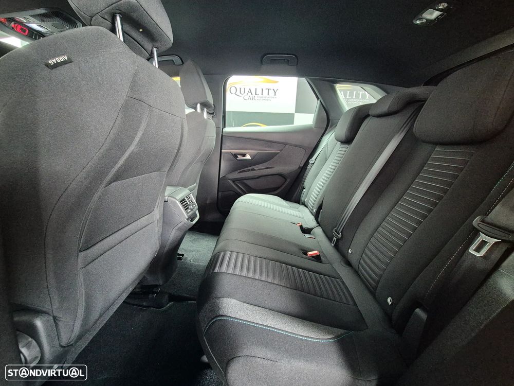 Peugeot 3008 PureTech 130 Stop & Start GPF Active Pack - 9