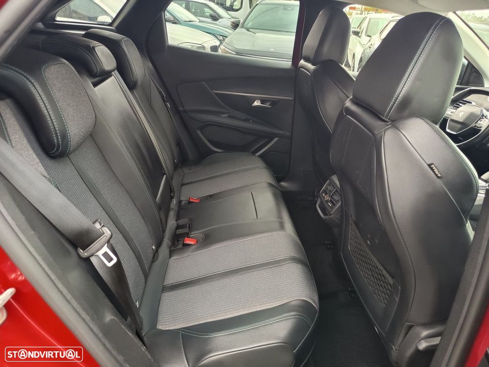 Peugeot 3008 1.6 Hybrid Allure e-EAT8 - 16