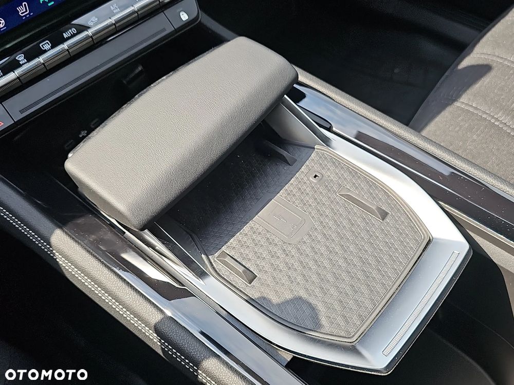 Renault Austral 1.2 E-Tech Full Hybrid 200 Iconic MMT - 20