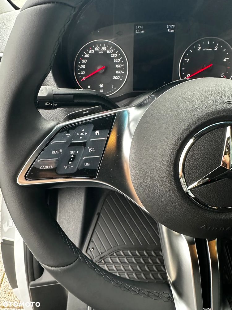 Mercedes-Benz Sprinter - 15