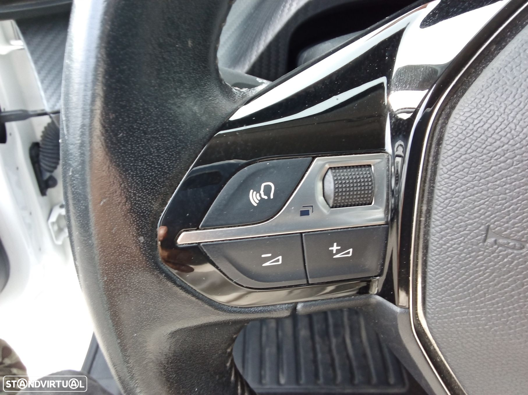 Peugeot 208 1.2 PureTech Active - 15
