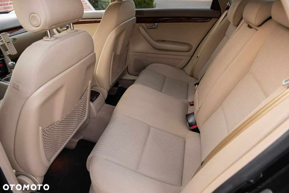 Audi A4 Limousine 2.0T FSI Quattro - 7