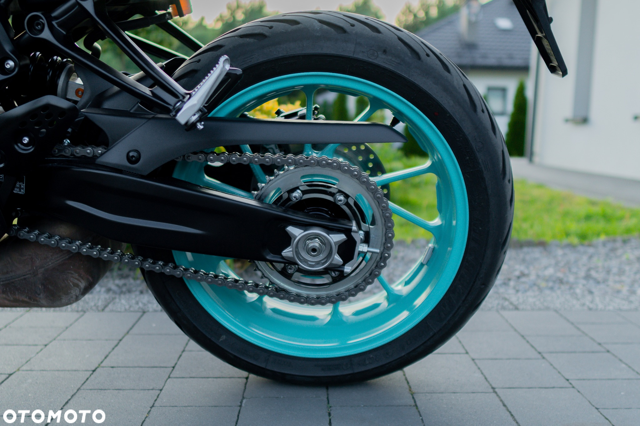 Yamaha MT - 28