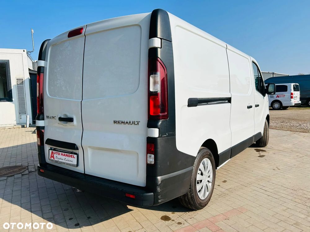 Renault TRAFIC - 10