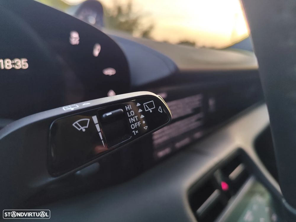 Porsche Taycan Sport Turismo Standard - 17