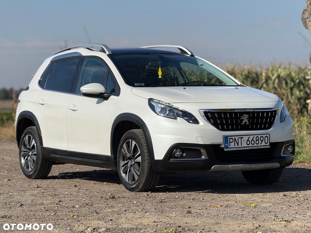 Peugeot 2008 1.2 Pure Tech GPF Allure S&S EAT6 - 1