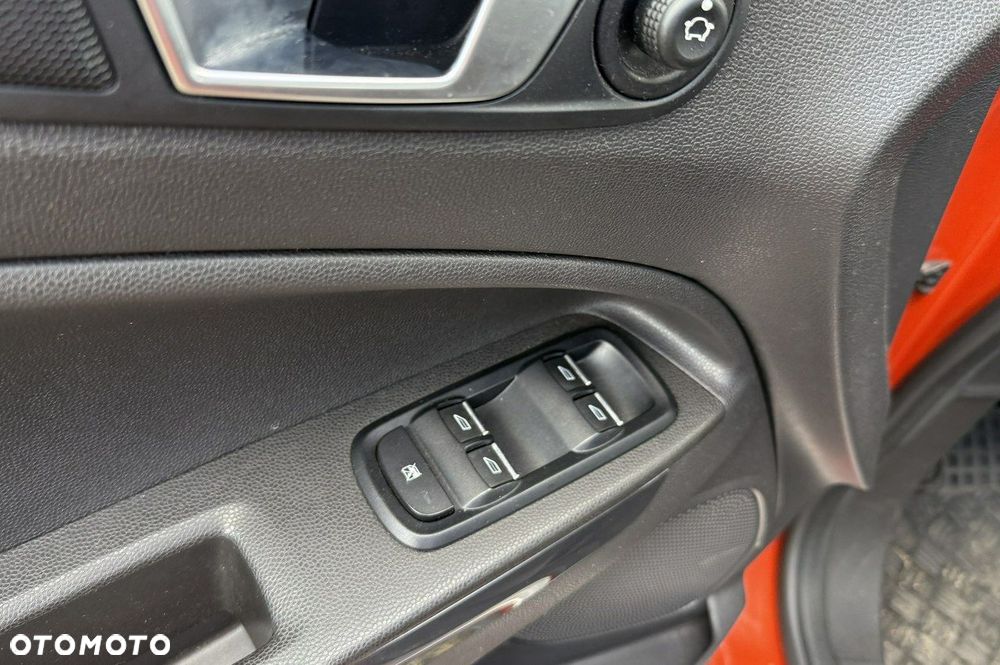 Ford EcoSport - 15