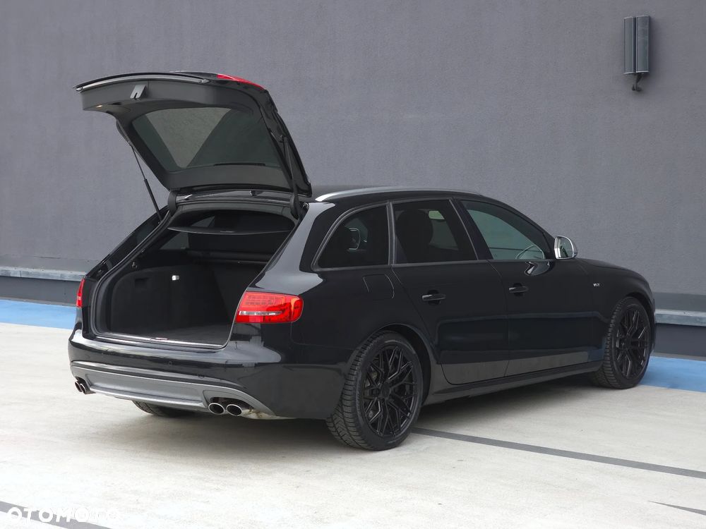 Audi S4 Avant S tronic - 29