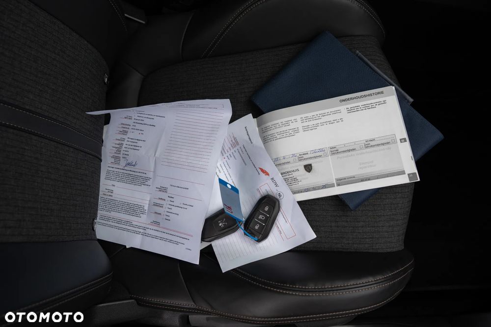 Peugeot 3008 THP 165 EAT6 Stop & Start Allure - 28