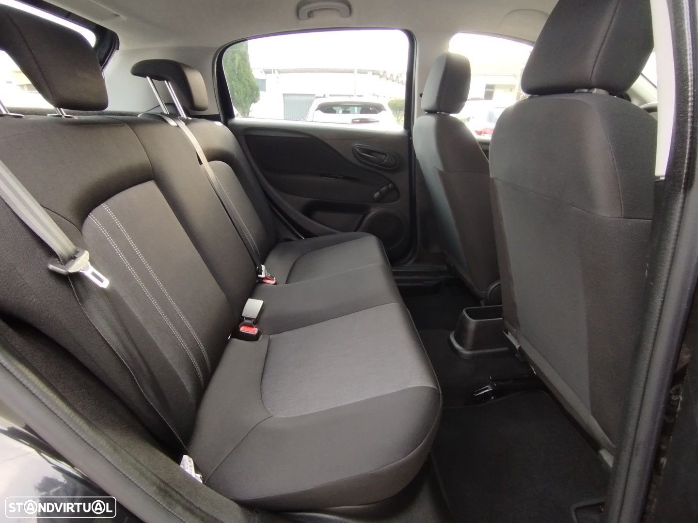 Fiat Punto 1.2 Lounge S&S - 14
