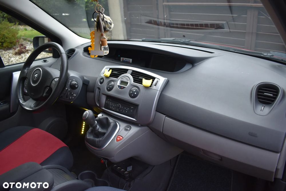 Renault Scenic 1.6 16V Dynamique - 24