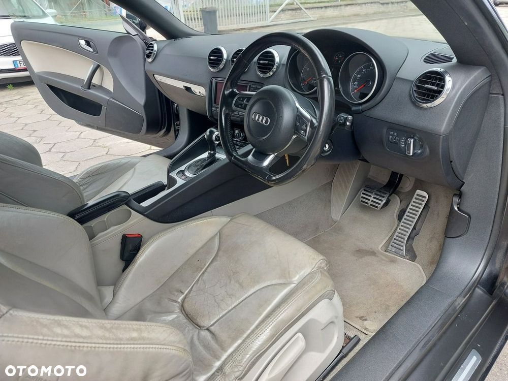 Audi TT Coupé - 14