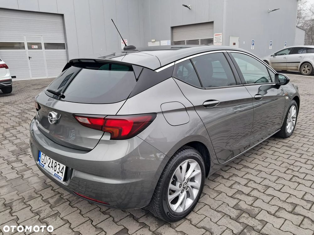 Opel Astra 1.2 T Elegance S&S - 4