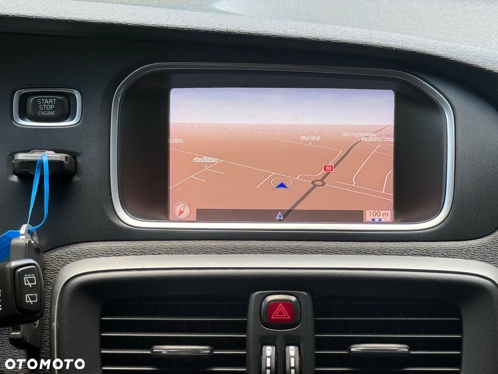 Volvo V40 D2 Geartronic Momentum - 33
