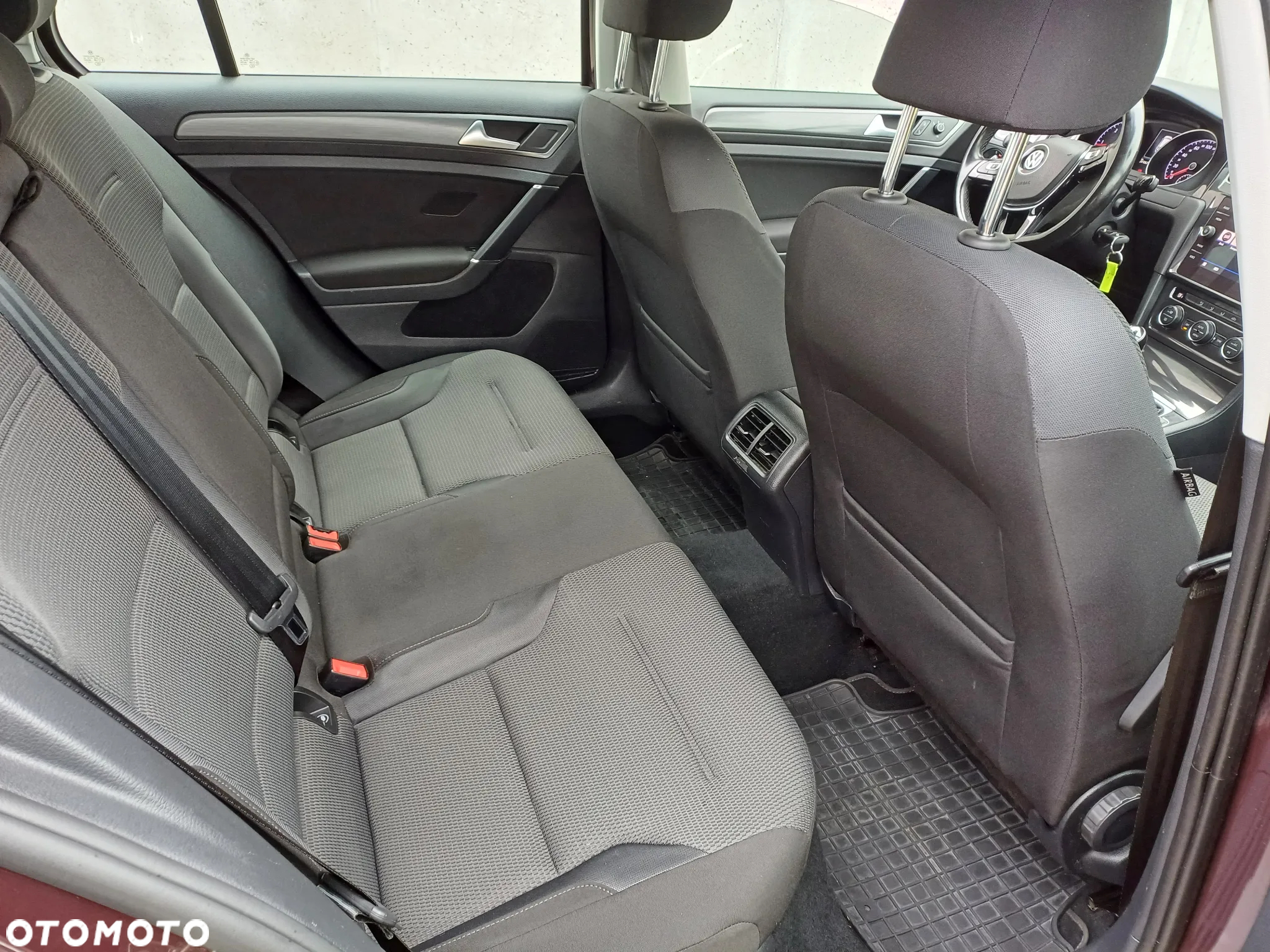 Volkswagen Golf VII 1.6 TDI BMT Comfortline - 20