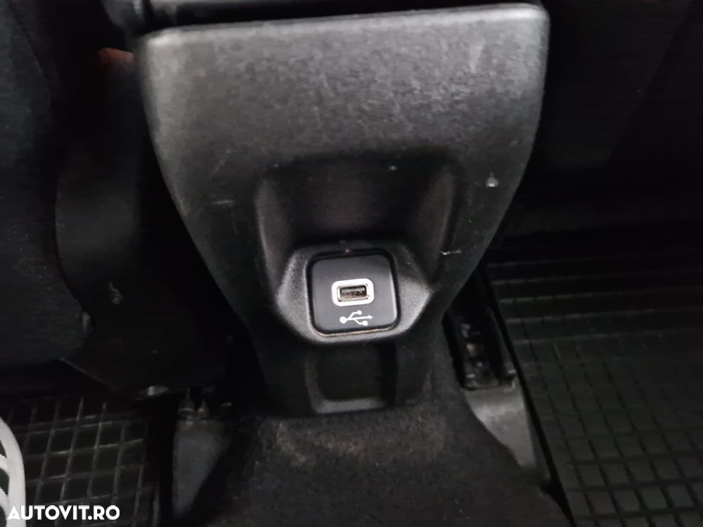 Jeep Renegade - 24