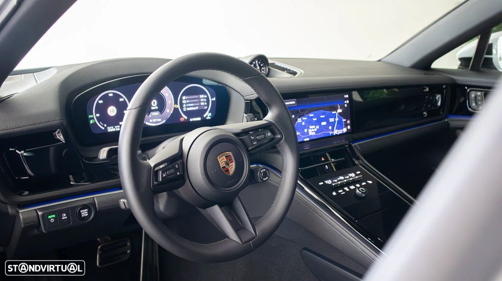 Porsche Panamera 4 E-Hybrid - 8