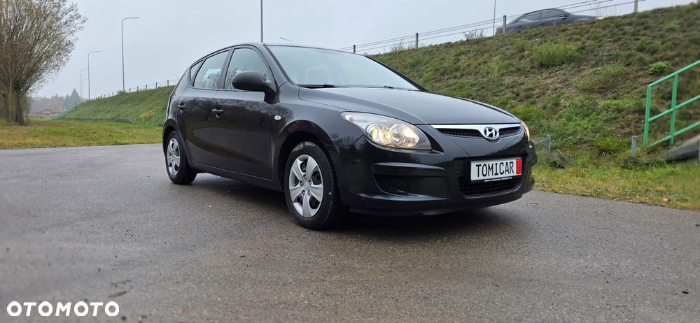 Hyundai i30 1.4 Base + - 5