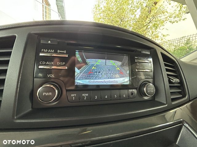 Nissan Quest 3.5 - 24