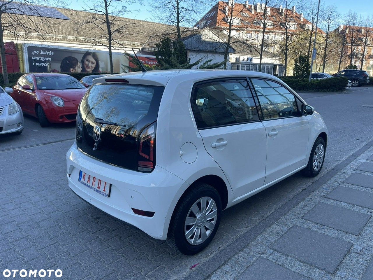 Volkswagen up! - 4