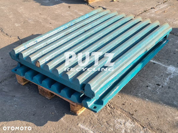 Powerscreen Premiertrak 300, 330 SUPERTOOTH Szczęki, CW017-002-MN180, CW017-001-MN180 18%Mn2%Cr Szczęka stała, Szczęka ruchoma, okładziny