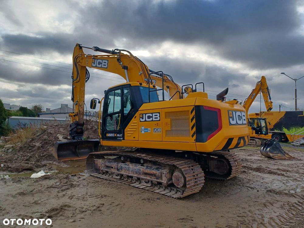 JCB 220X - 3