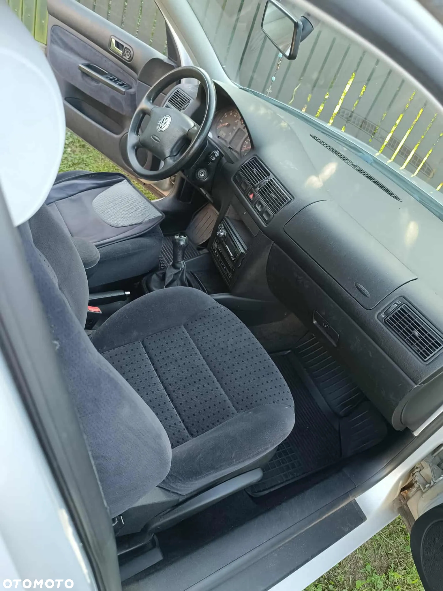 Volkswagen Golf 1.6 - 21