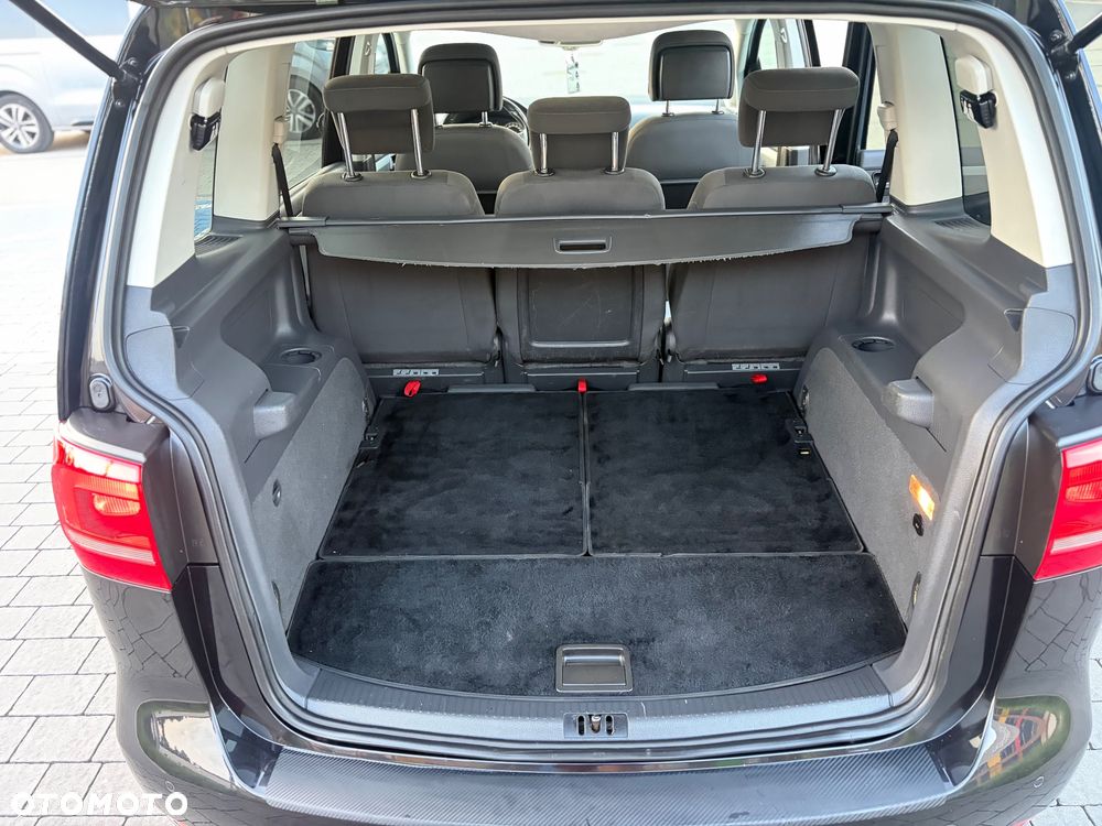 Volkswagen Touran 2.0 TDI DPF DSG Life - 30