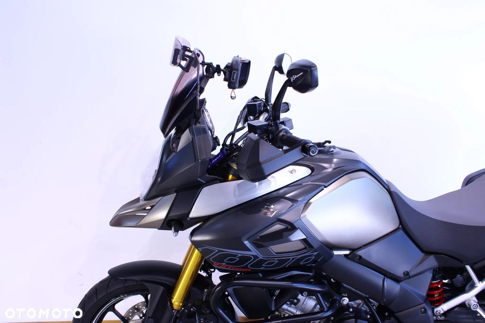 Suzuki DL - 12