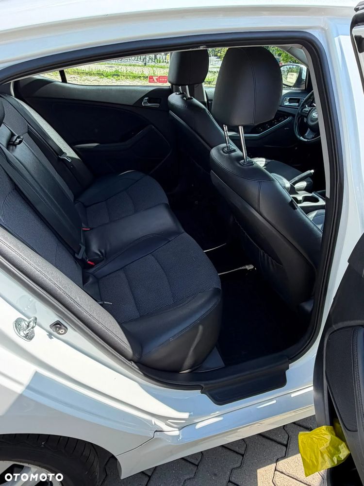 Kia Optima 2.0 L - 6