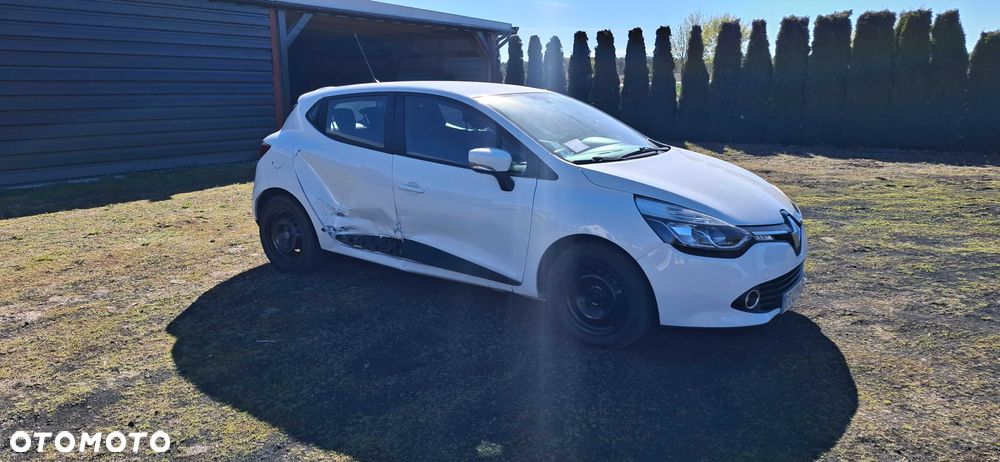 Renault Clio - 11
