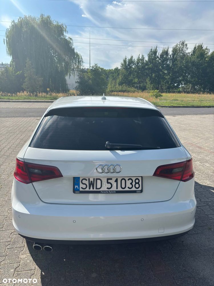 Audi A3 Sportback 2.0 TDI (clean diesel) Ambiente - 6