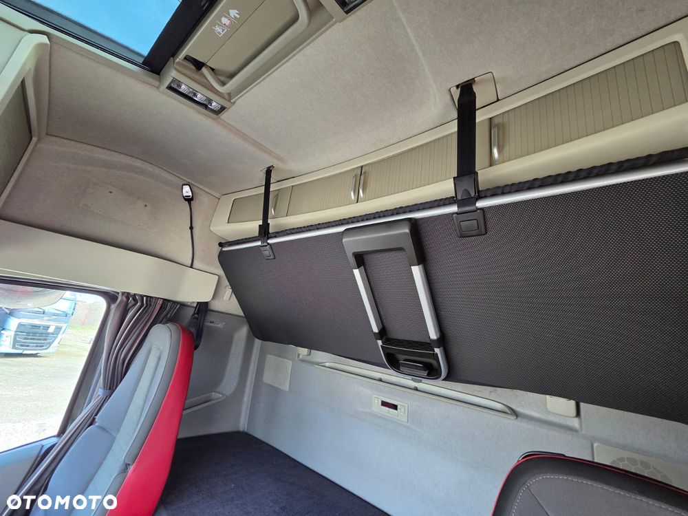 Volvo FH500 / XENON / ACC / I PARK COOL / ZŁOTY KONTRAKT / NOWE SPRZĘGŁO - 16