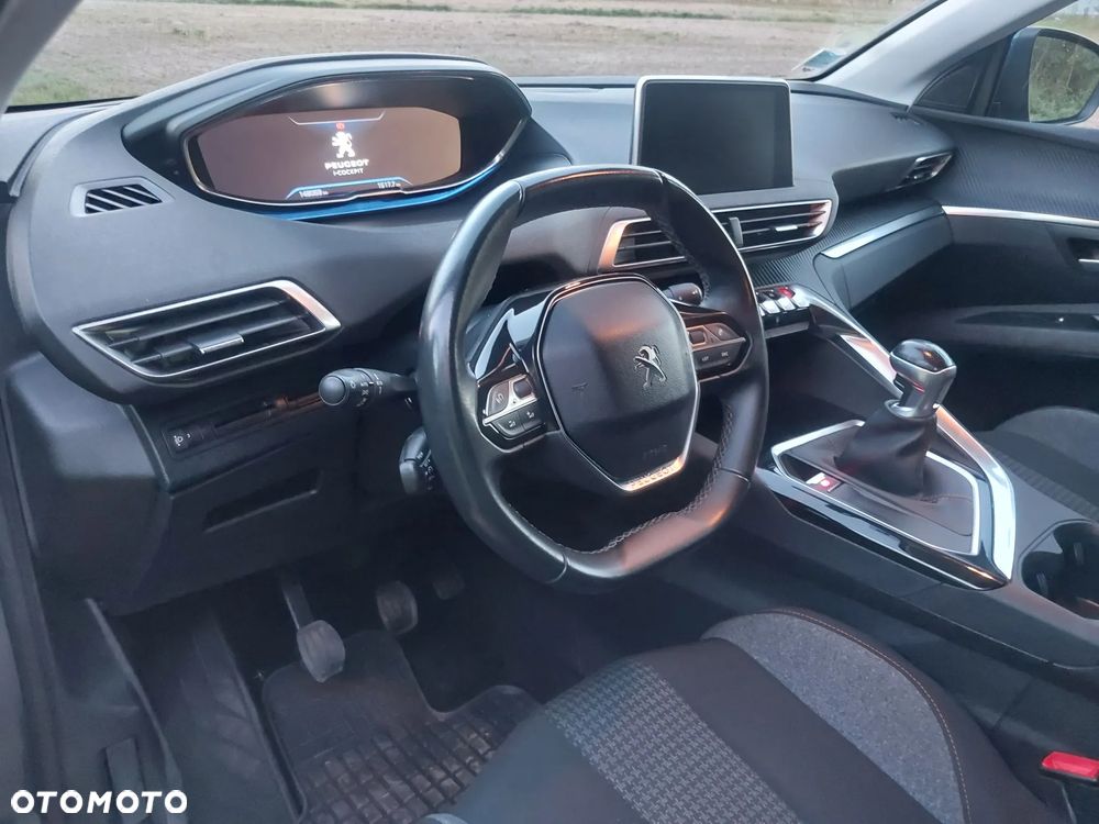 Peugeot 5008 BlueHDi 130 Active - 14