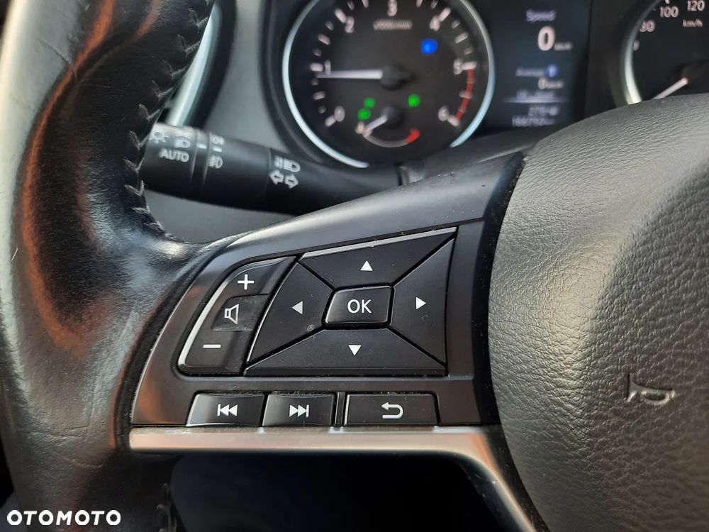 Nissan Qashqai 1.5 dCi TEKNA+ - 26