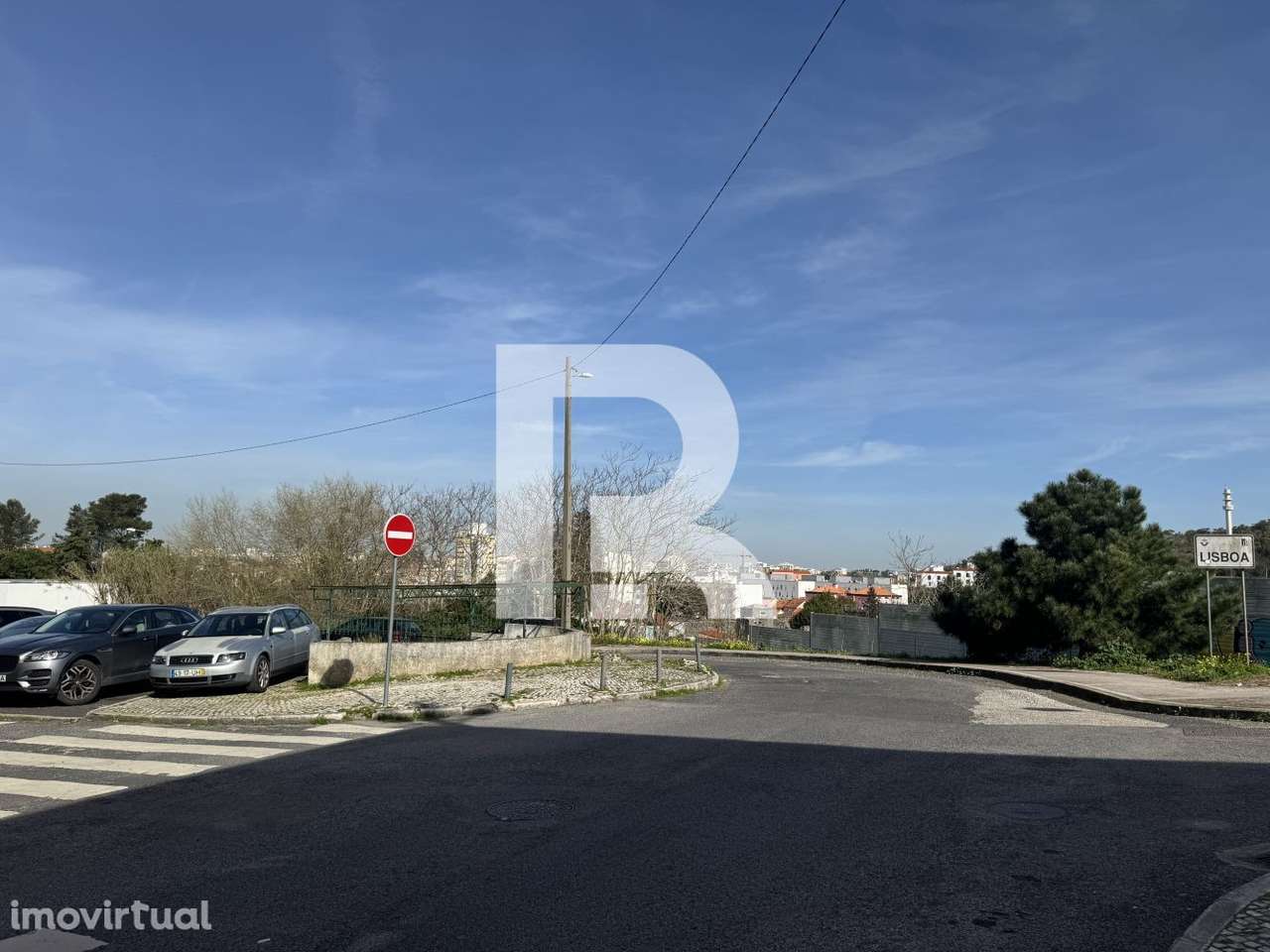 Apartamento T2+1 com terraço na Amadora - Grande imagem: 2/11