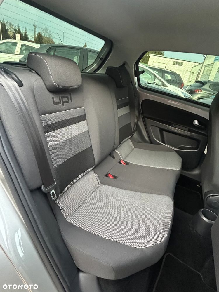 Volkswagen up! ASG move - 16