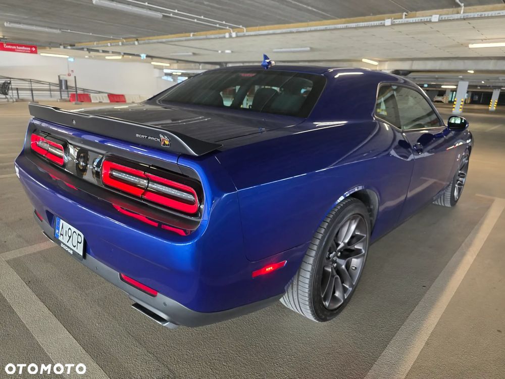 Dodge Challenger - 6
