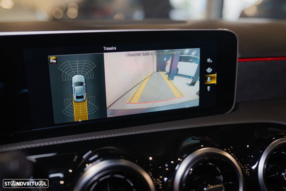 Mercedes-Benz A 180 Limousine d AMG Line Aut. - 36