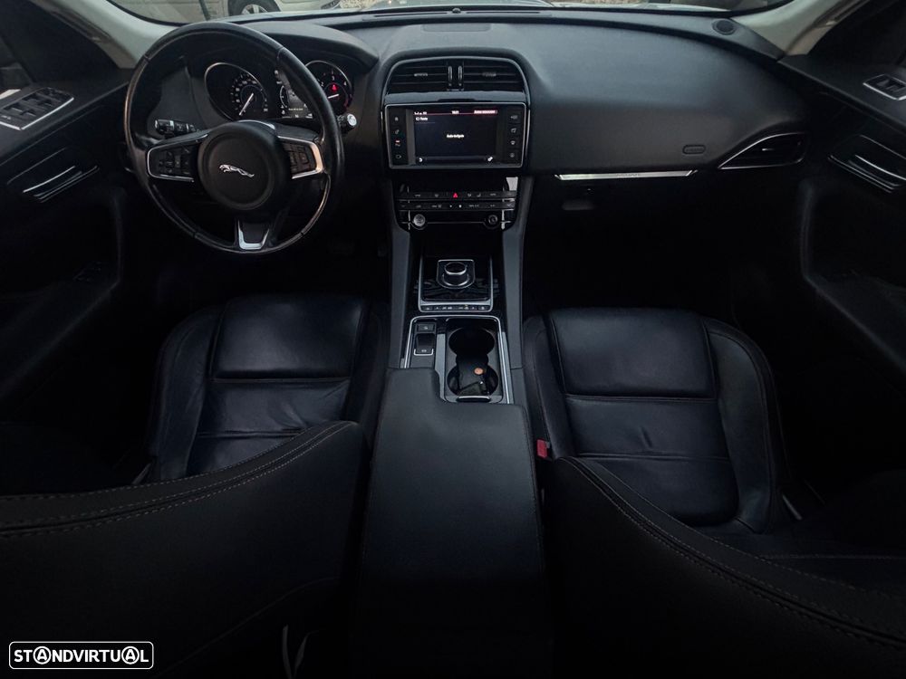 Jaguar F-Pace 2.0 i4D Prestige AWD Aut. - 7