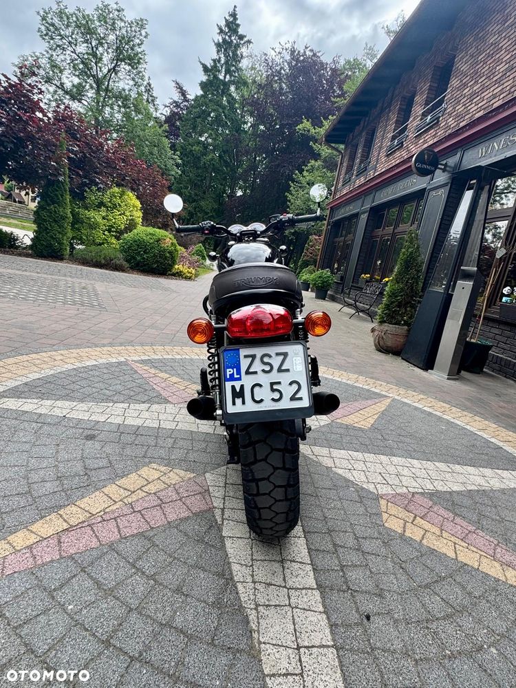 Triumph Bonneville - 7