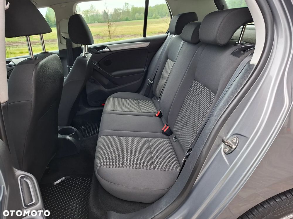 Volkswagen Golf 2.0 TDI Comfortline - 8