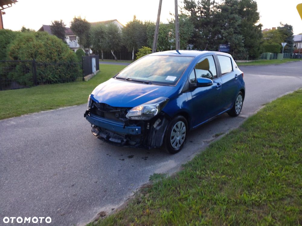 Toyota Yaris 1.33 Premium - 1