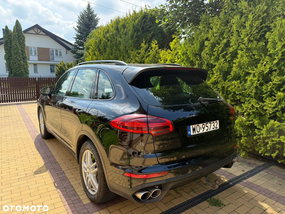 Porsche Cayenne S E-Hybrid - 8
