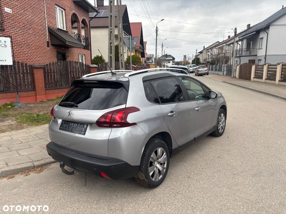 Peugeot 2008 BlueHDi 100 STOP & START Allure - 5