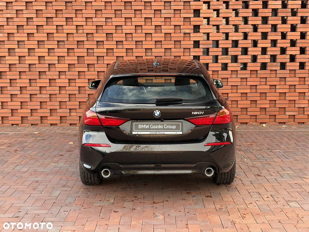 BMW Seria 1 120i Advantage - 10