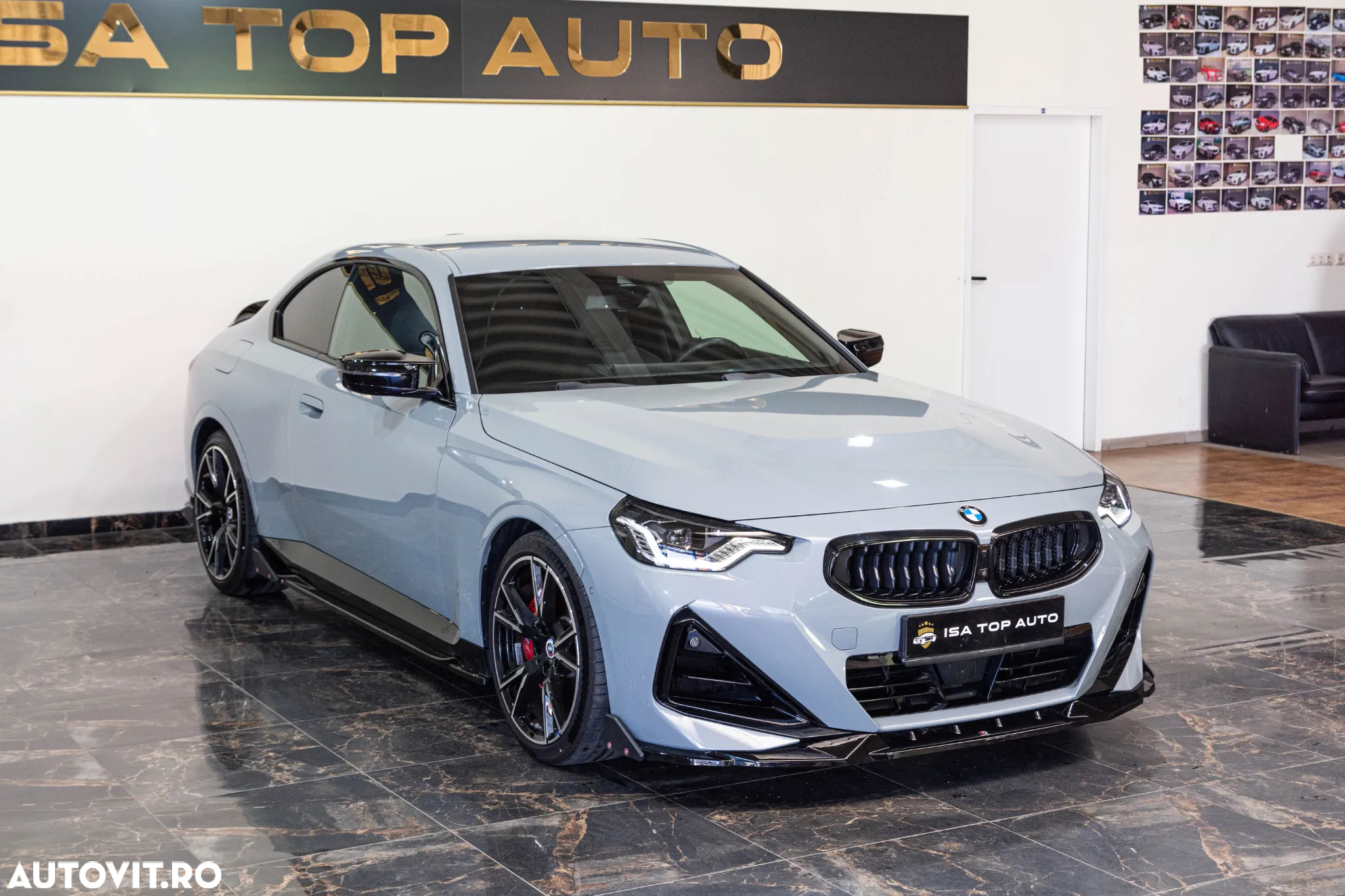 BMW M2 M240i AT - 11