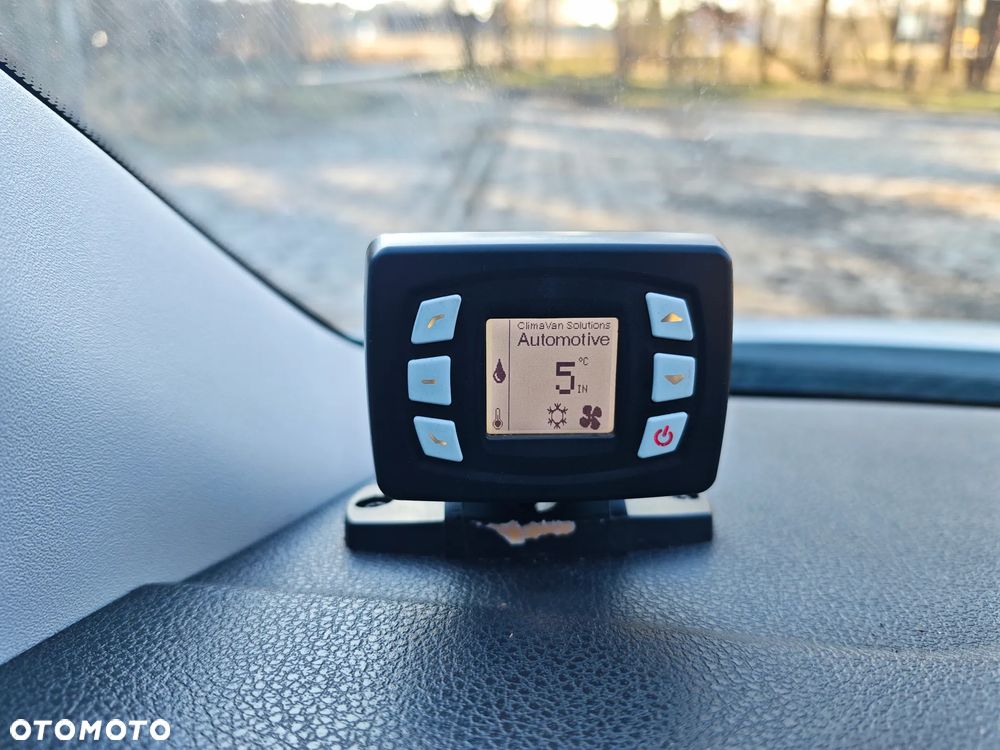 Opel VIVARO Long - 32