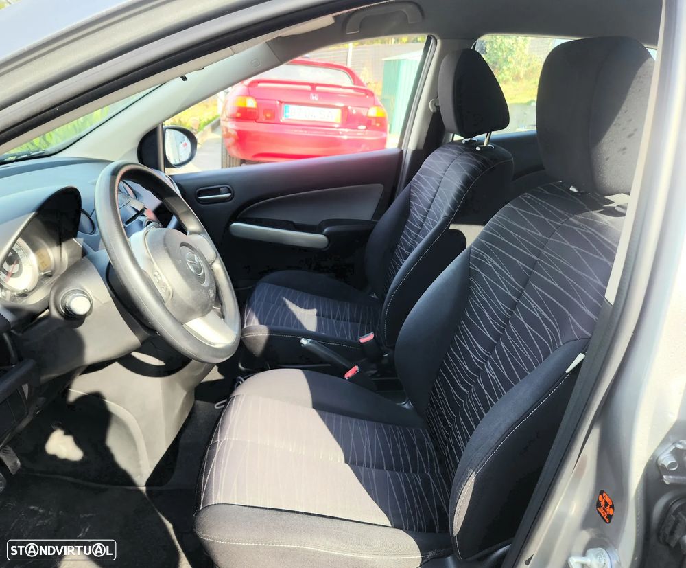 Mazda 2 1.3 MZR Exclusive - 12